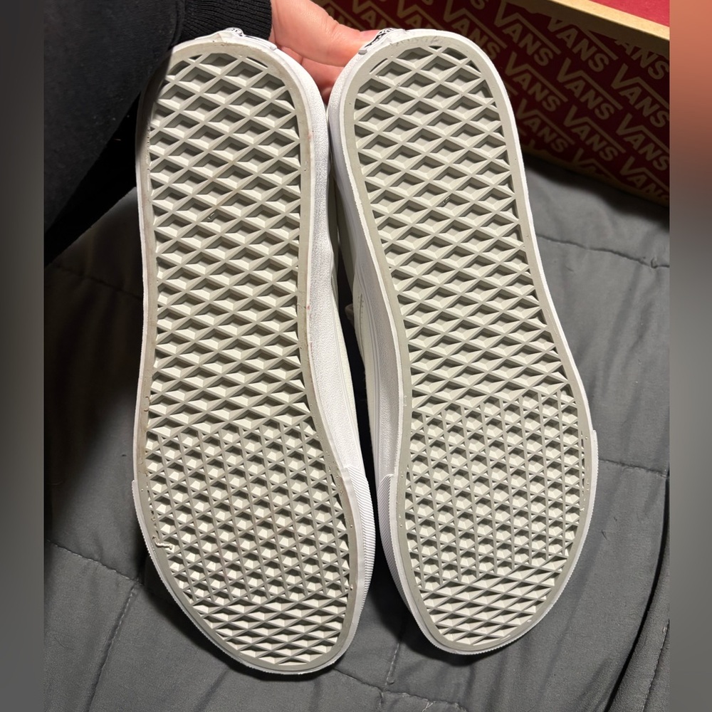 VANS Men's Classic White Slip-On Sneakers Size 11.5 Women’s Size 13 - Picture 4 of 8